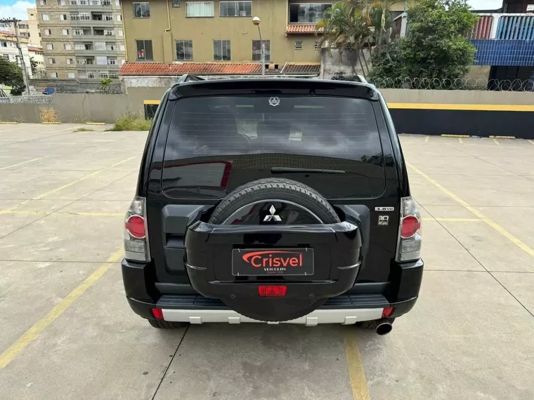 Mitsubishi Pajero Full Preto 14