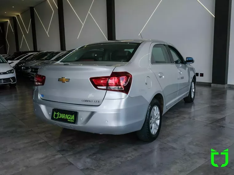 Chevrolet Cobalt Prata 5