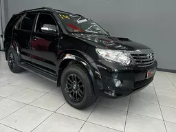 Toyota Hilux SW4