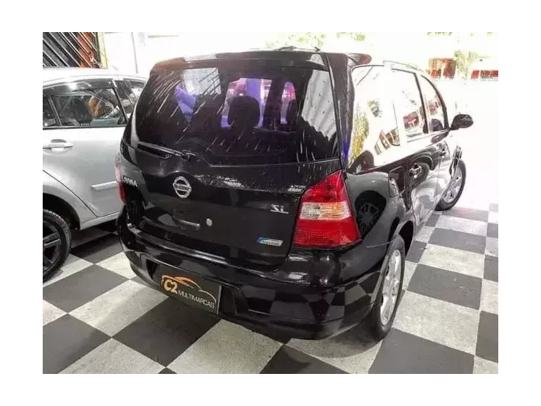 Nissan Livina Preto 1