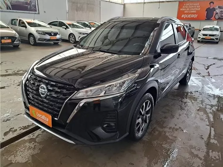 Nissan Kicks Preto 4