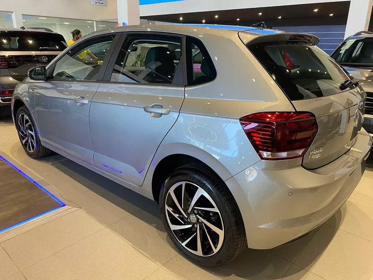 Volkswagen Polo Hatch Branco 10