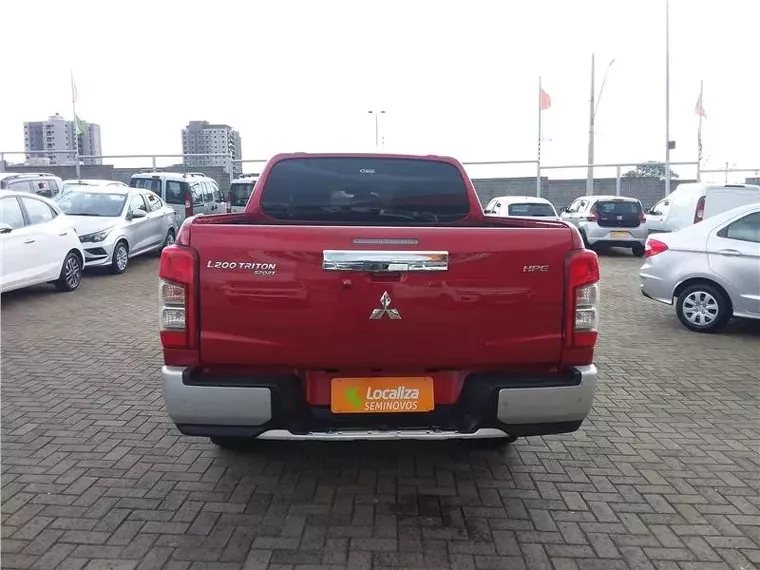 Mitsubishi L200 Triton Vermelho 2