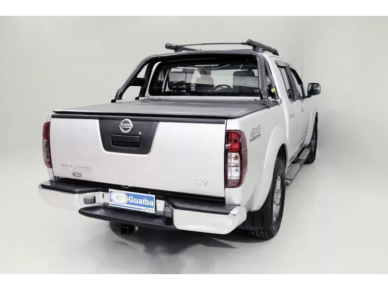 Nissan Frontier Prata 18