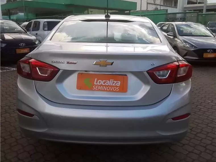 Chevrolet Cruze Prata 2