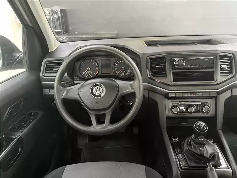 Volkswagen Amarok Prata 4