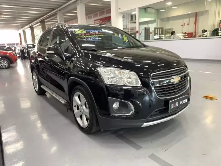 Chevrolet Tracker Preto 4