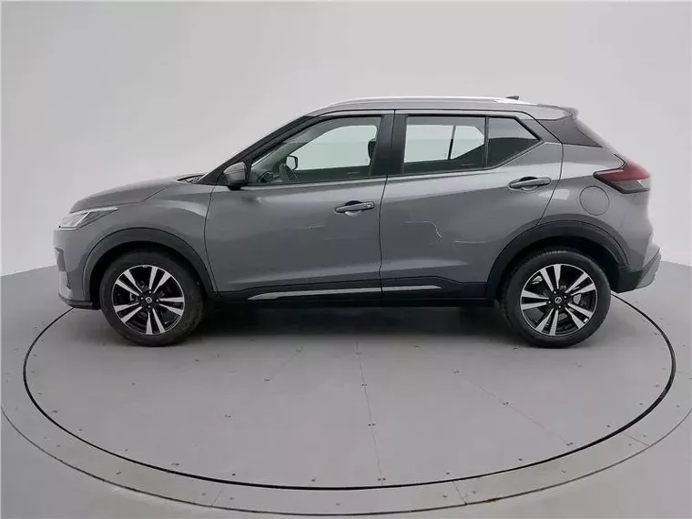 Nissan Kicks Cinza 17