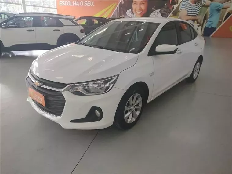 Chevrolet Onix Branco 7