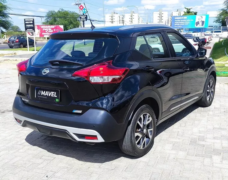 Nissan Kicks Preto 9