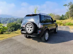 Mitsubishi Pajero TR4