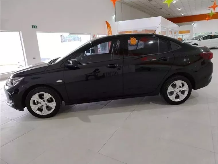 Chevrolet Onix Preto 4