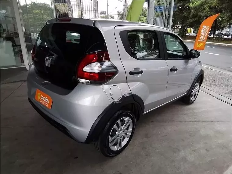 Fiat Mobi Prata 10