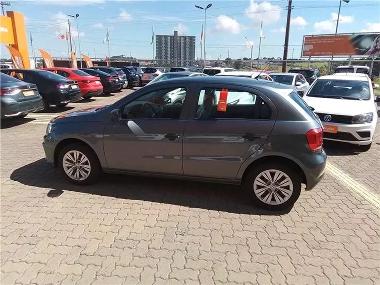 Volkswagen Gol Cinza 10