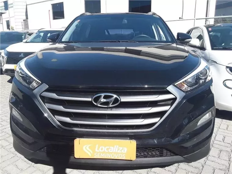 Hyundai Tucson Preto 4