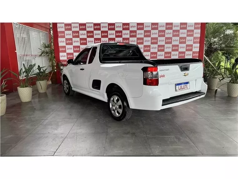 Chevrolet Montana Branco 9