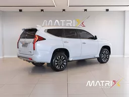 Mitsubishi Pajero Sport