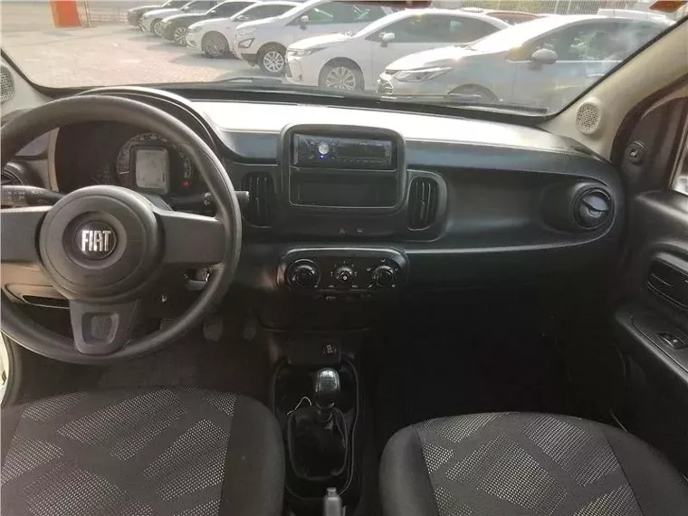 Fiat Mobi Branco 4