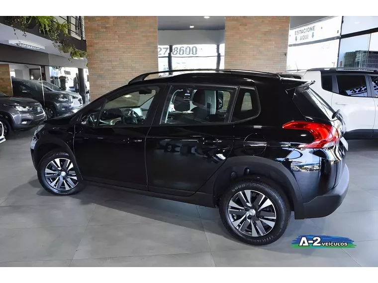 Peugeot 2008 Preto 3