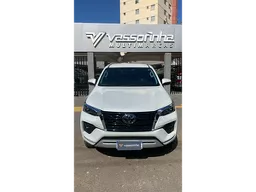 Toyota Hilux SW4
