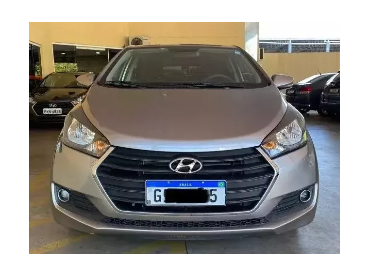 Hyundai HB20 Cinza 8