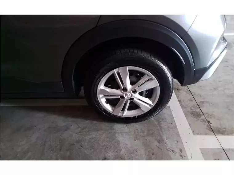 Nissan Kicks Cinza 8