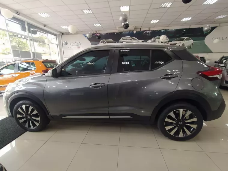 Nissan Kicks Cinza 14