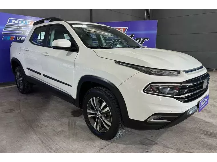 Fiat Toro Branco 8