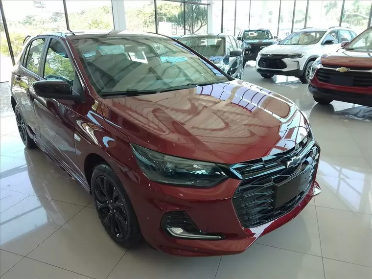 Chevrolet Onix Vermelho 5