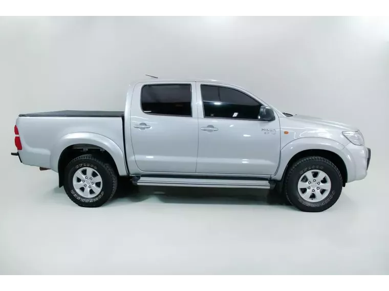 Toyota Hilux Prata 12