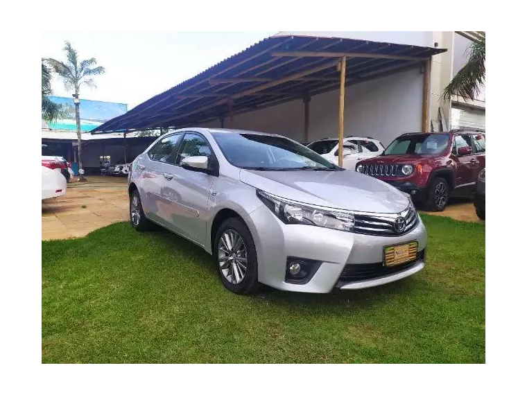 Toyota Corolla Prata 6