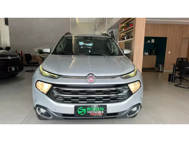 Fiat Toro Prata 16