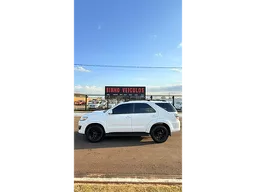 Toyota Hilux SW4