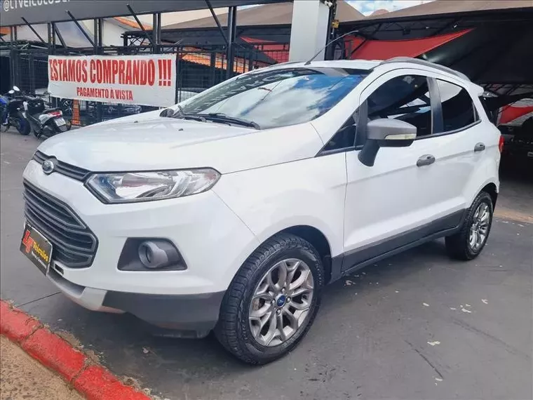 Ford Ecosport Branco 2