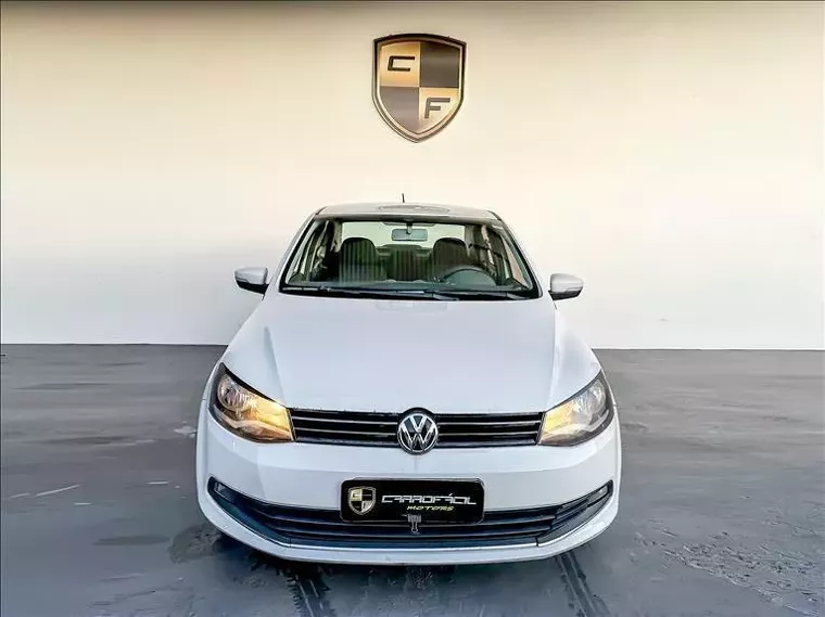 Volkswagen Voyage Branco 2