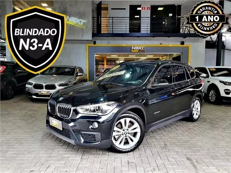 BMW X1 Preto 1