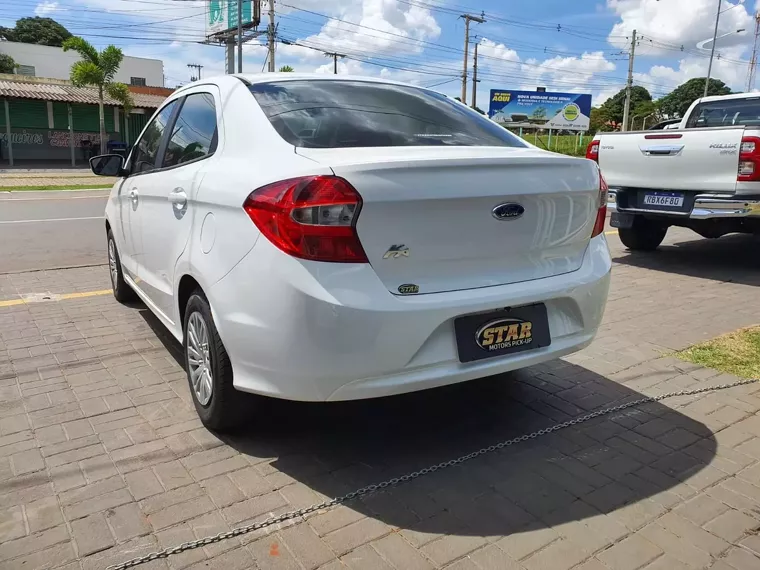 Ford KA Branco 9