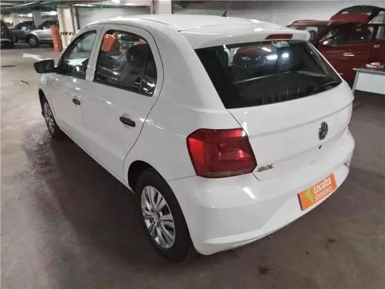 Volkswagen Gol Branco 2