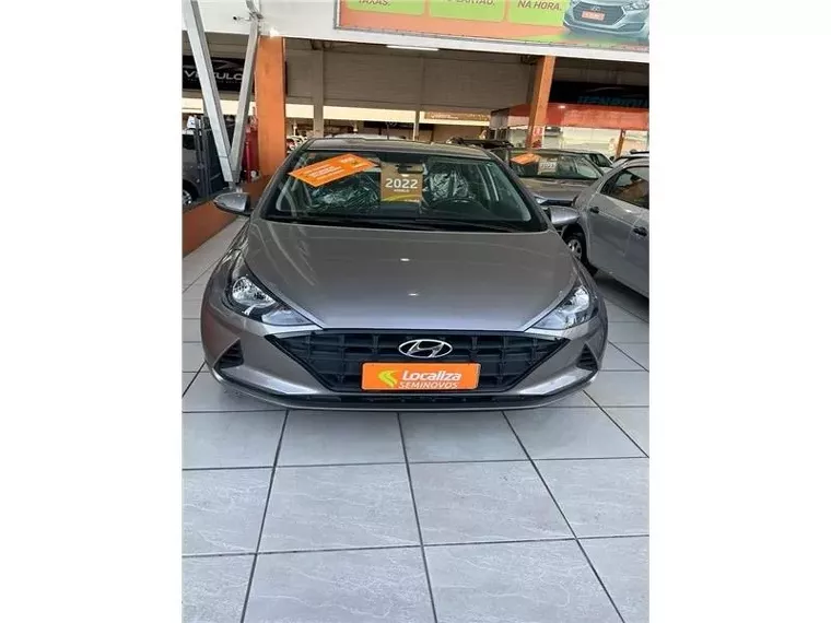 Hyundai HB20 Prata 11