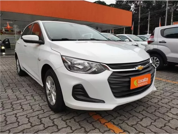 Chevrolet Onix Branco 8