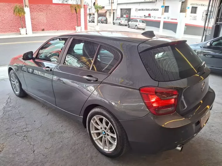 BMW 118i Cinza 12