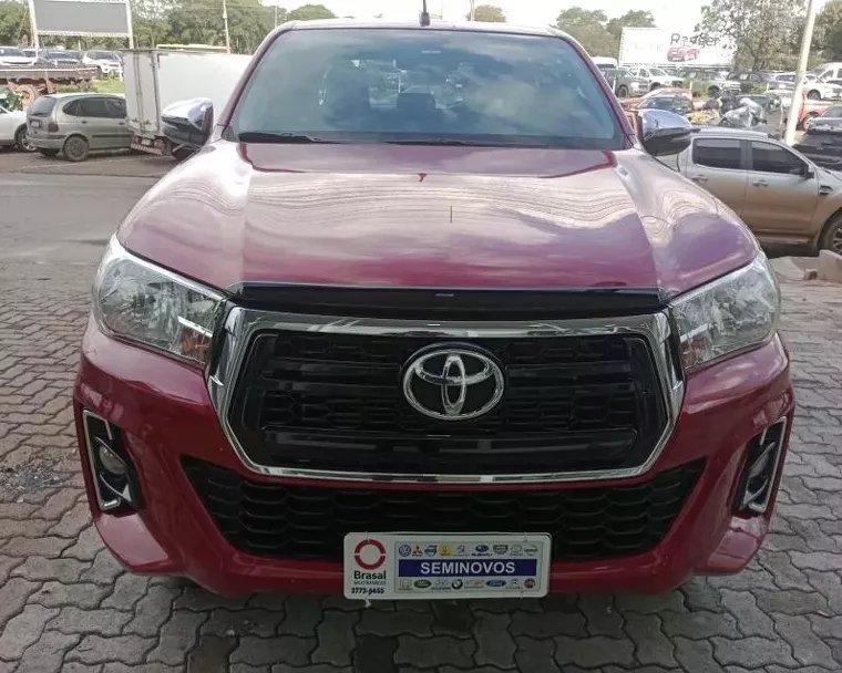 Toyota Hilux Vermelho 12