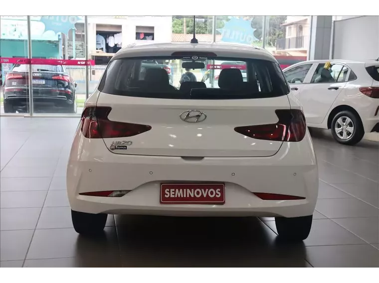 Hyundai HB20 Branco 10