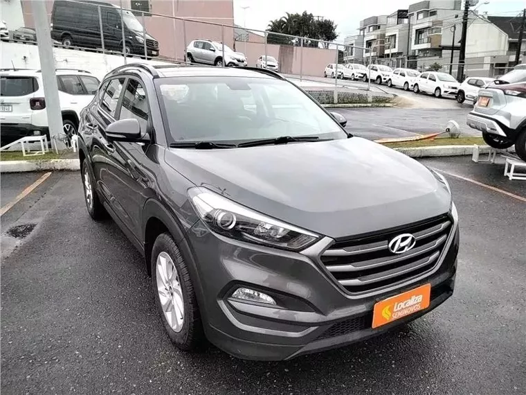 Hyundai Tucson Cinza 3