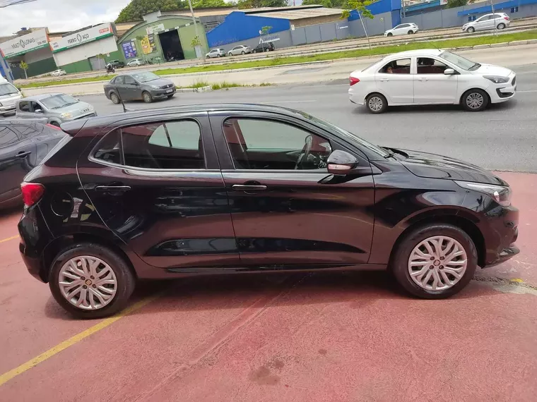 Fiat Argo Preto 12