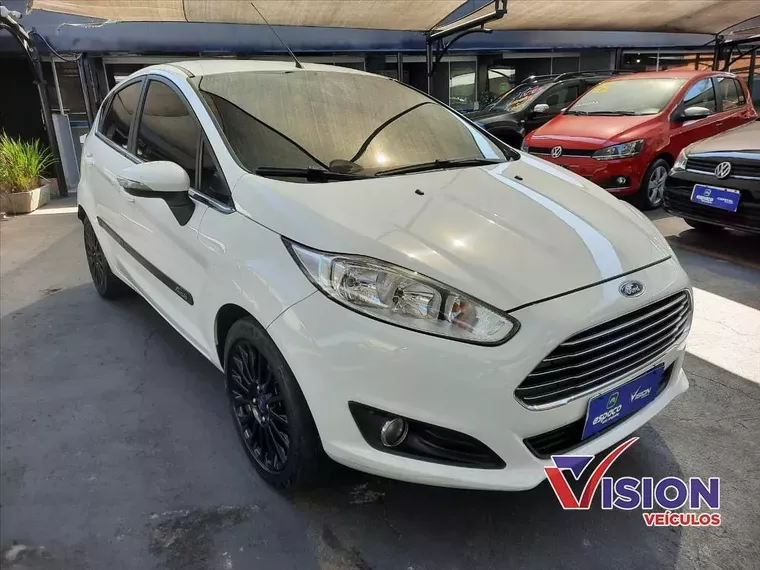 Ford Fiesta Branco 1