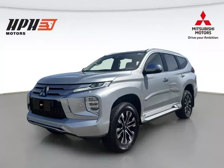 Mitsubishi Pajero Sport Prata 13