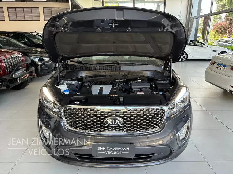 KIA Sorento Cinza 19