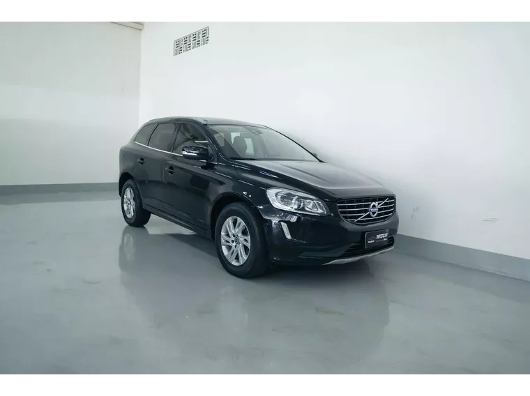 Volvo XC60 Preto 4