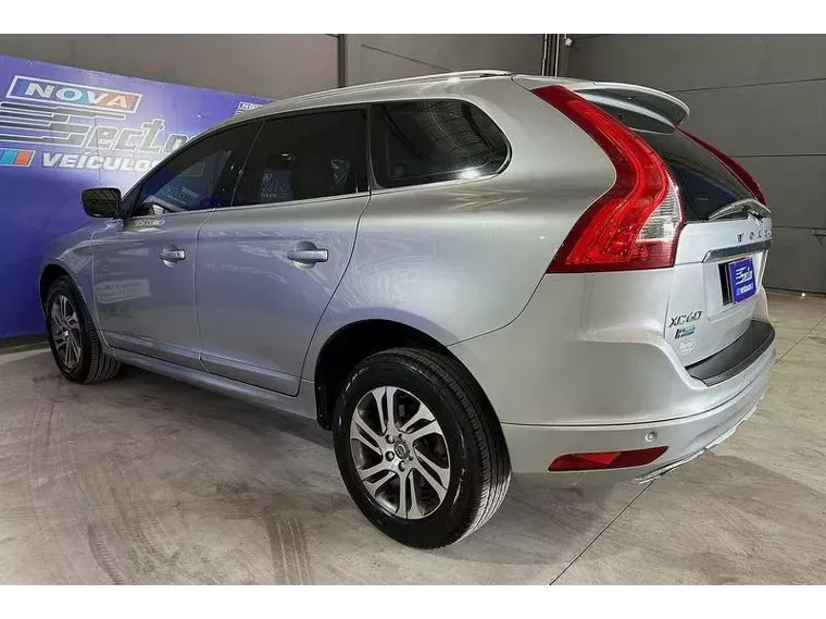 Volvo XC60 Prata 7